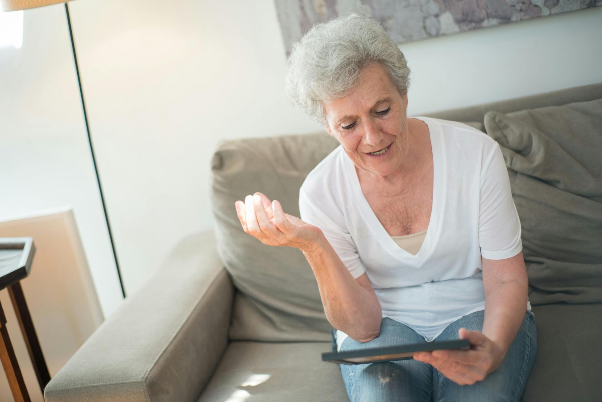Can Suppressing Emotions Cause Memory Loss in Seniors?